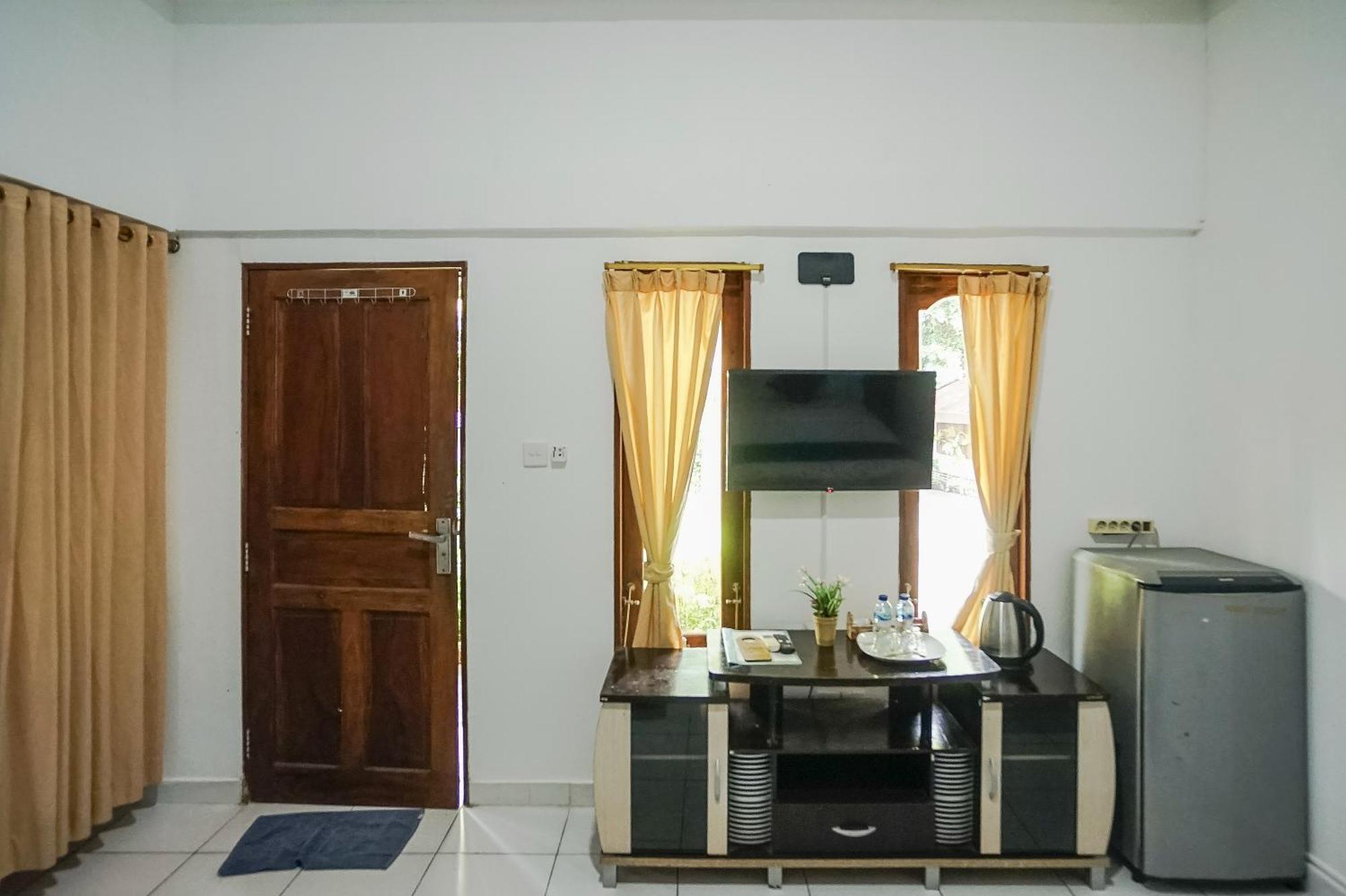 Kampung 168 Hotel Jimbaran Kültér fotó