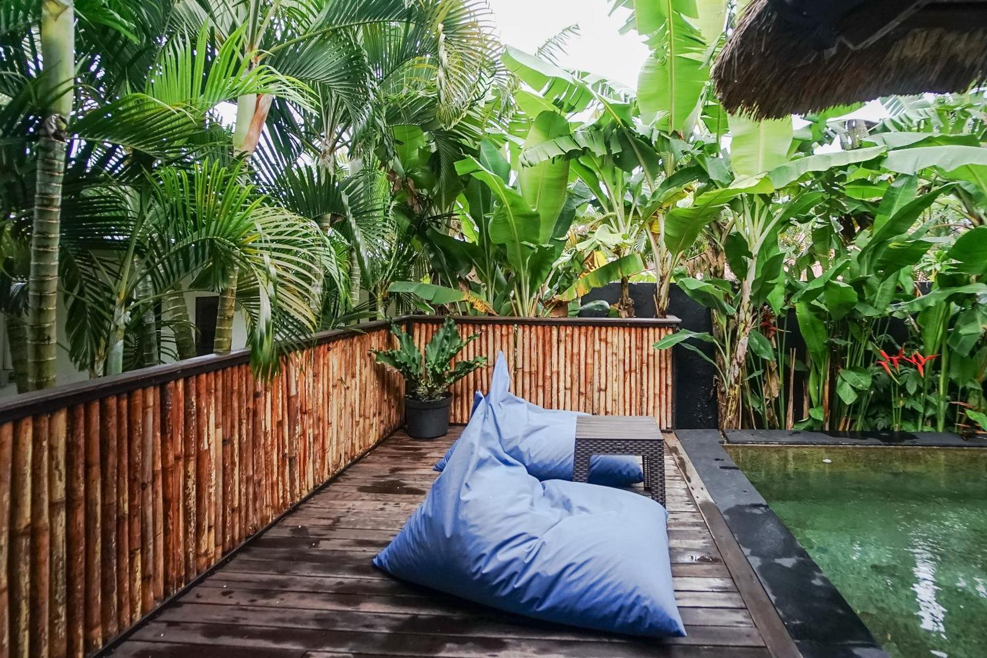 Kampung 168 Hotel Jimbaran Kültér fotó