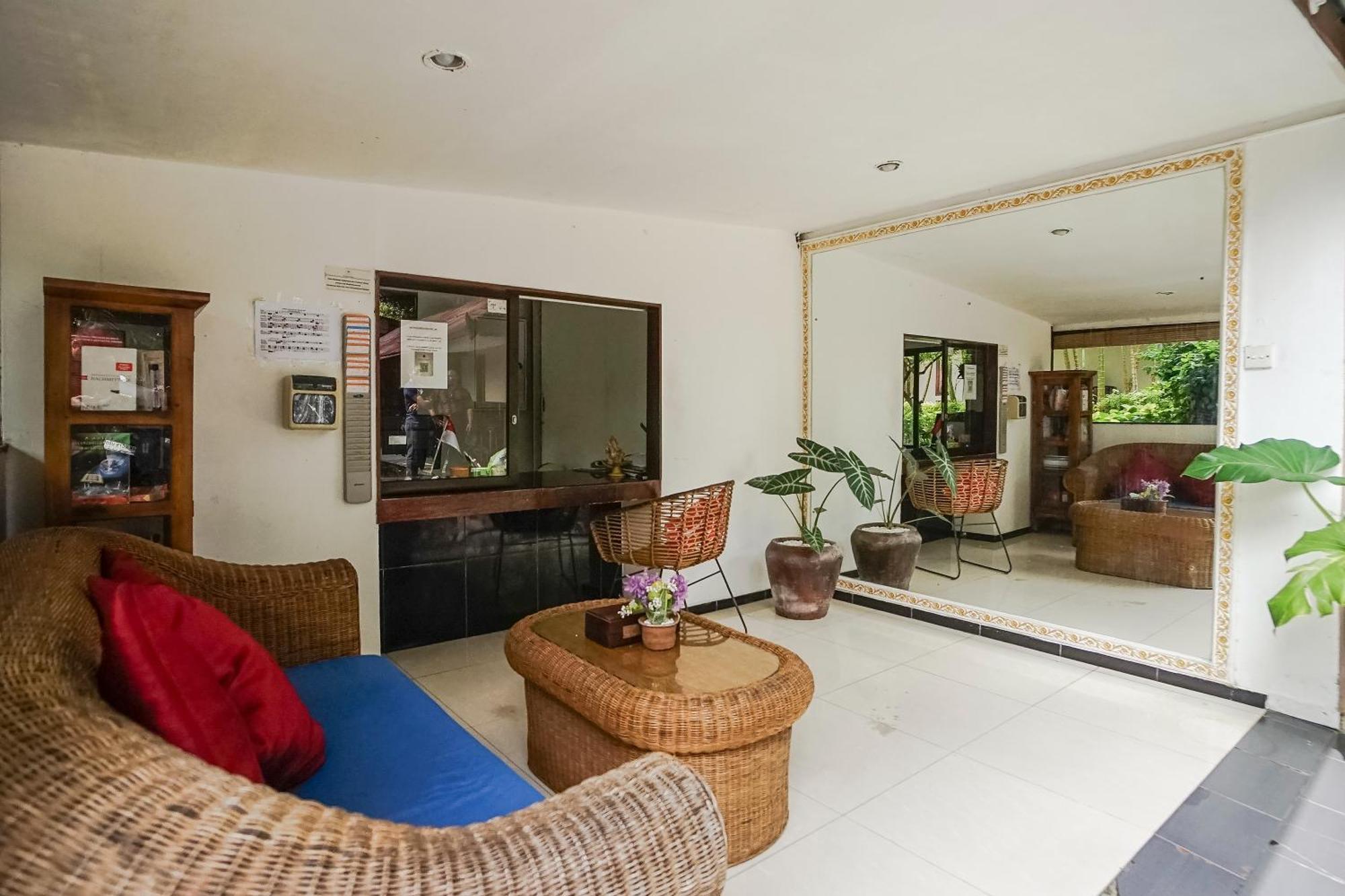 Kampung 168 Hotel Jimbaran Kültér fotó
