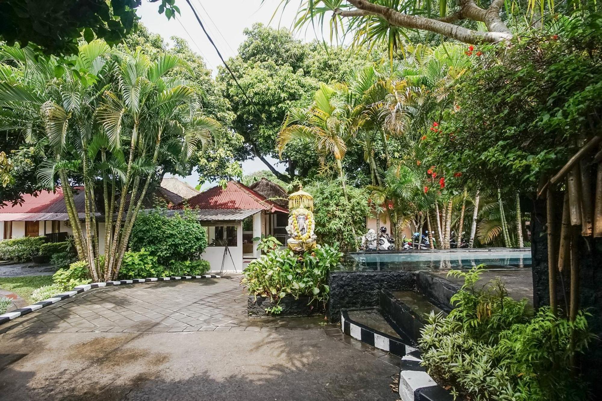 Kampung 168 Hotel Jimbaran Kültér fotó
